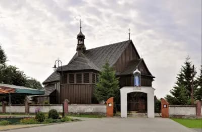 Drewniany kościół św. Wojciecha w Jeruzalu – miejsce ślubów z serialu Ranczo